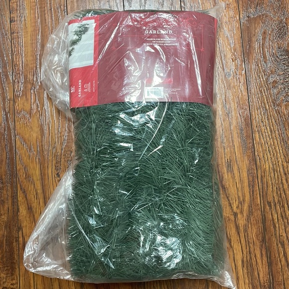 Wondershop 50’ Garland Decorations - Picture 5 of 5